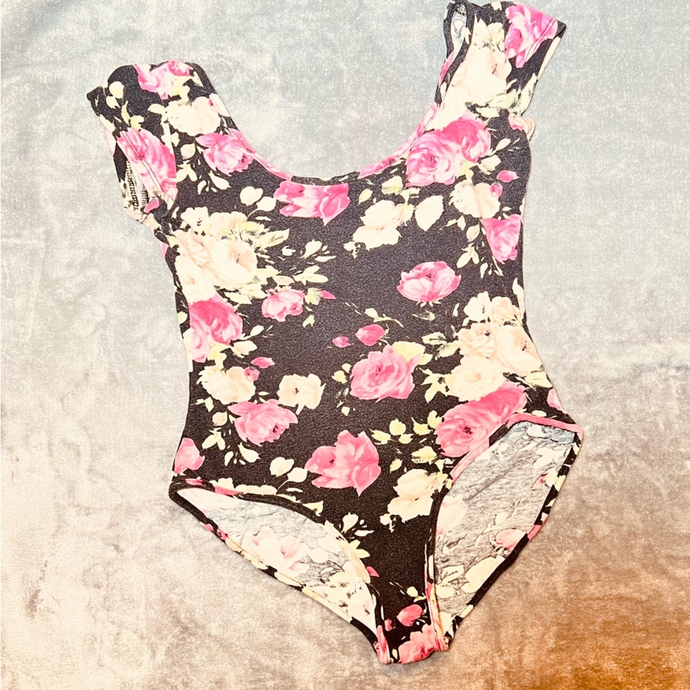 Tres Bien Floral Bodysuit